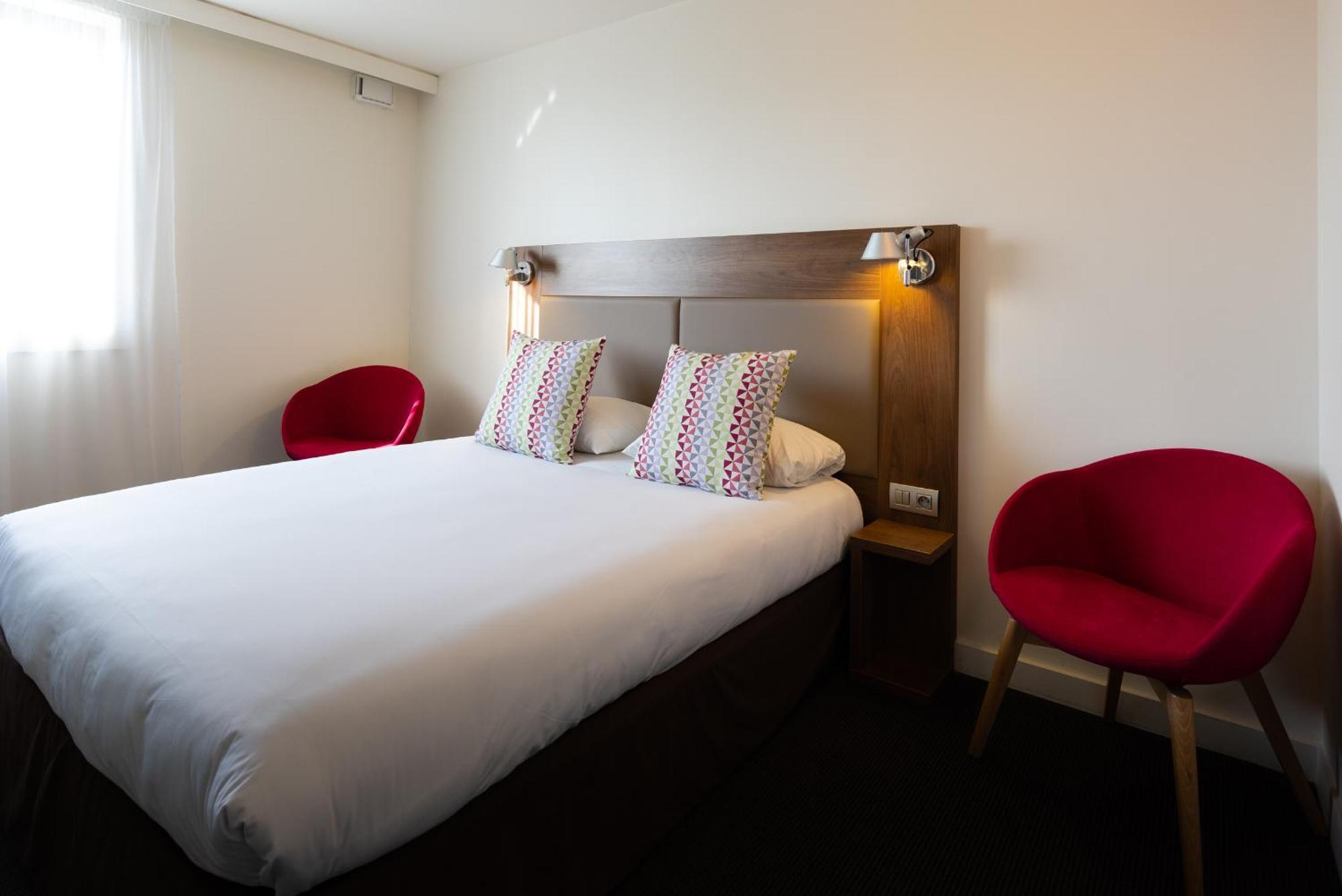 ก็องปานีล ลีเมิฌ ซองทร์ - การ์ Hotel ลิมอจส์ ภายนอก รูปภาพ